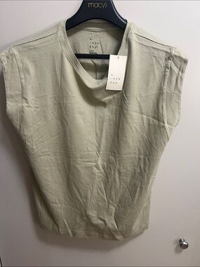 a new day Light Sage-Short Sleeve Top - Large